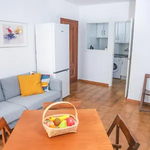 Apartamento En El Paseo Marítimo De Con Vistas Al Mar Apartamento